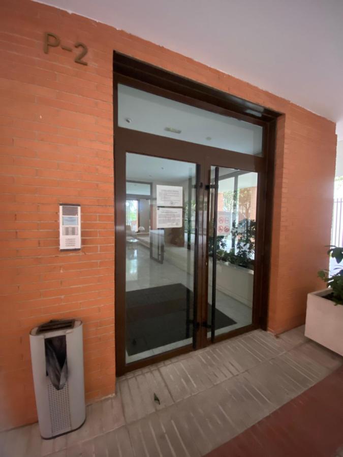 Apartment Close To Airport, Ifema Мадрид Экстерьер фото